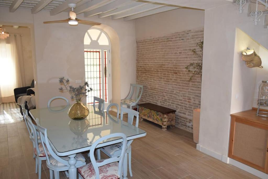 Casa De La Abuela Dolores Villaverde del Rio Екстериор снимка